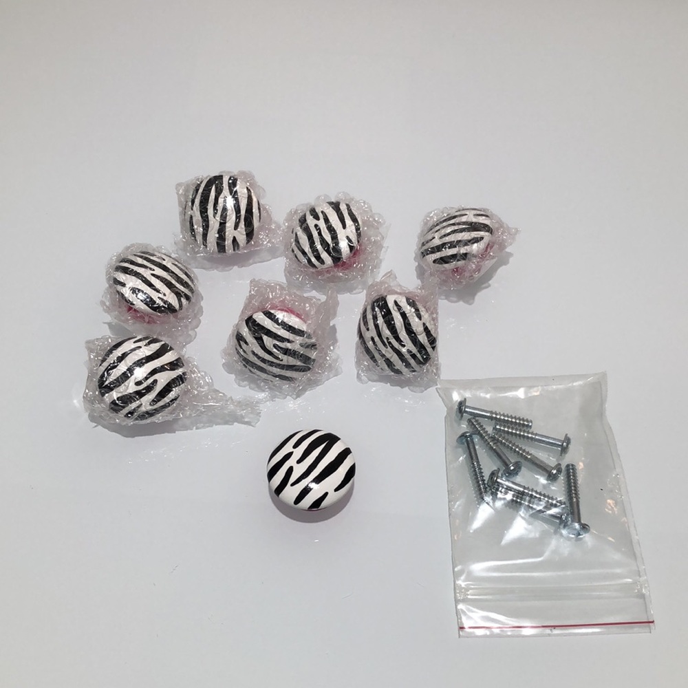 Hand Painted Drawer Knobs - Picture 4 of 8